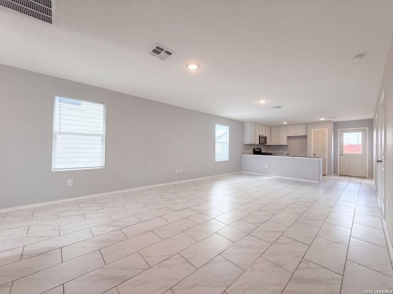 Spacious, unfurnished interior of a new home in Grace Valley, Marion (Image 14).