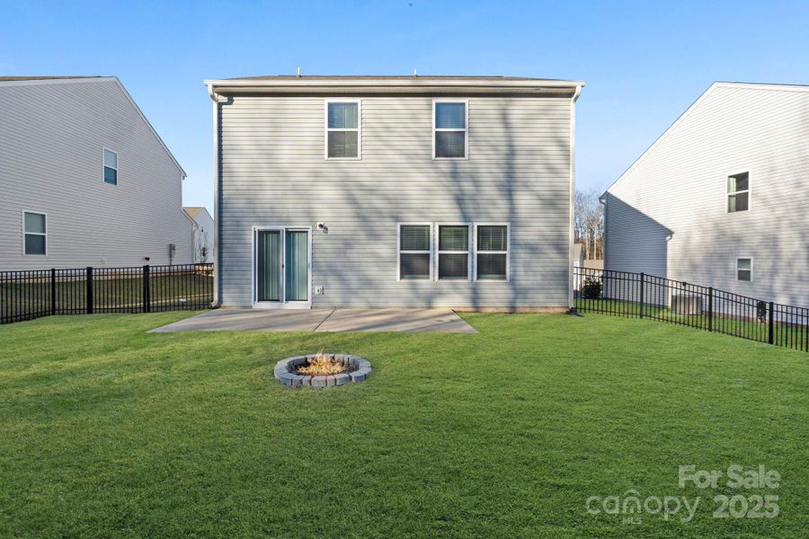 Exterior details and patio area of a home in Martha's Ridge, Statesville (Image 2). Exterior details and patio area of a home in Martha's Ridge, Statesville (Image 2).