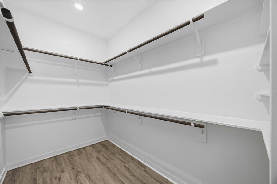 Spacious, unfurnished interior of a new home in La Segarra 40', Brookshire (Image 18). Spacious, unfurnished interior of a new home in La Segarra 40', Brookshire (Image 18).