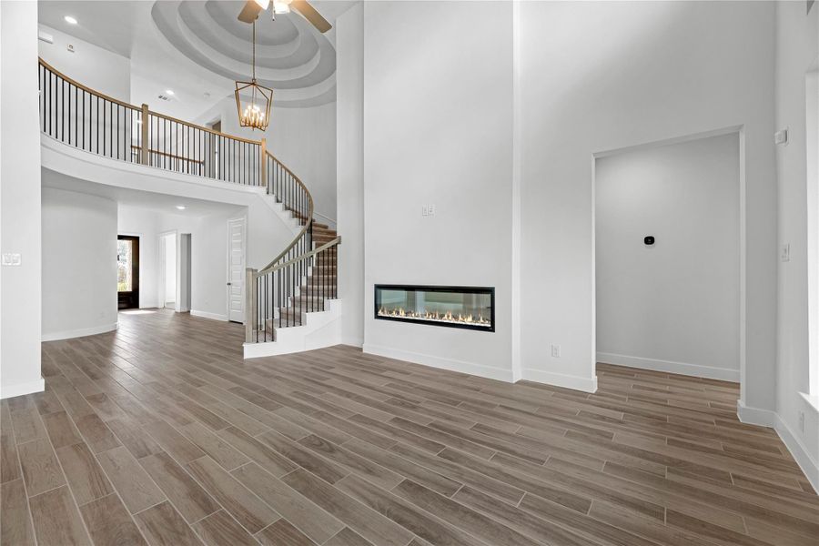 Representative image. Features, specifications, selections and colors may vary. Representative image. Features, specifications, selections and colors may vary.