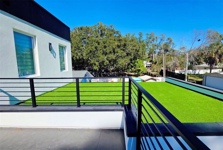 Exterior details and patio area of a home in , Sarasota (Image 45).