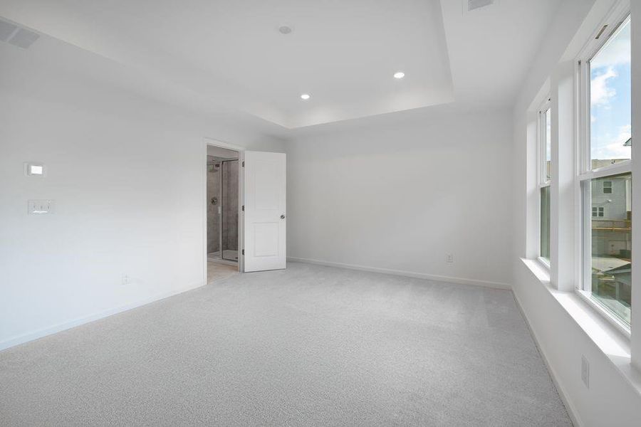 Image 29 of a home in Somerset at Veterans Memorial.