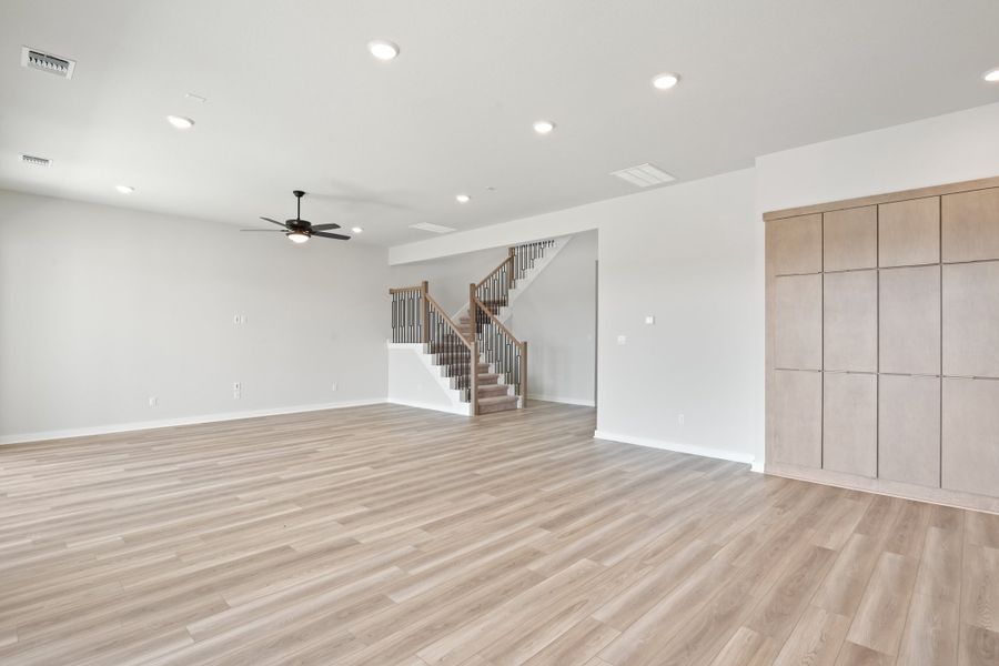Spacious, unfurnished interior of a new home in Lariat, Liberty Hill (Image 25).
