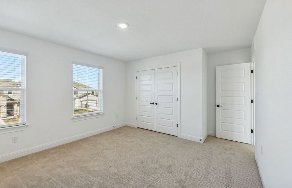 Spacious, unfurnished interior of a new home in Lagos, Manor (Image 18).