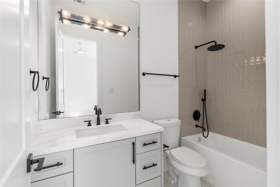 Furnished interior view inside a new home in , Houston (Image 36). Furnished interior view inside a new home in , Houston (Image 36).