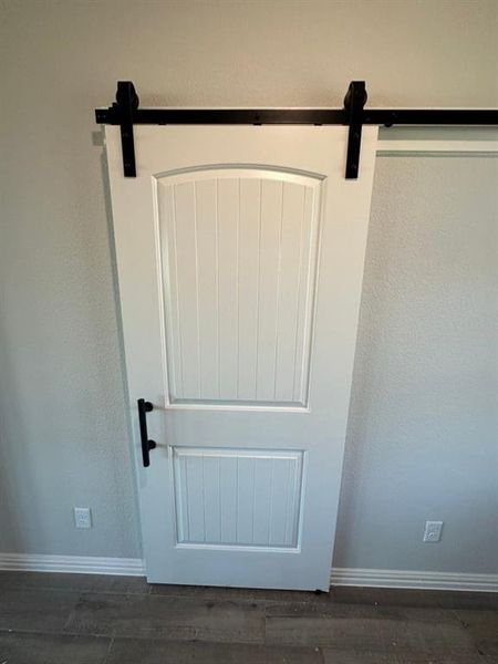 Image 18 of a home in Oak Valley.