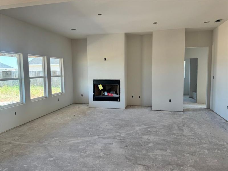 Spacious, unfurnished interior of a new home in , Tuscola (Image 14).