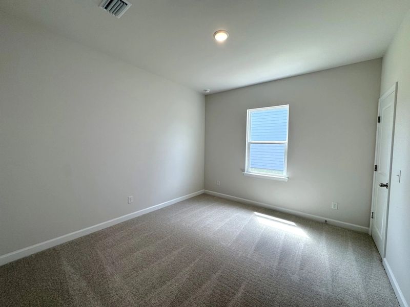 Spacious, unfurnished interior of a new home in Tea Farm, Ravenel (Image 10). Spacious, unfurnished interior of a new home in Tea Farm, Ravenel (Image 10).