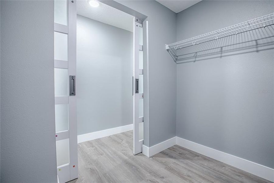 Spacious, unfurnished interior of a new home in , Lake Panasoffkee (Image 8).