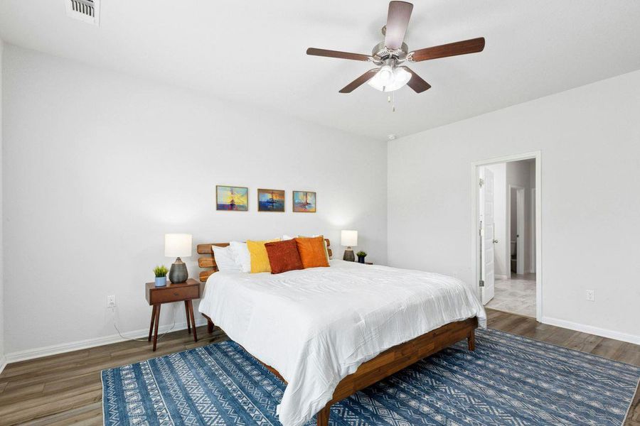 Step into your en-suite. Step into your en-suite.