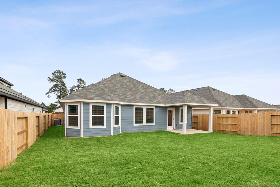 Exterior details and patio area of a home in Moran Ranch, Willis (Image 3).
