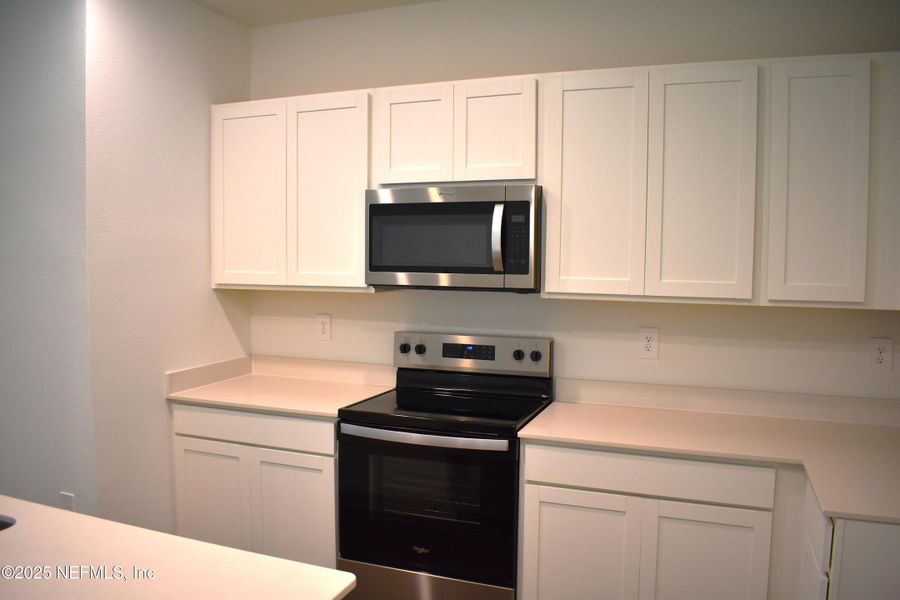 Close-up of interior finishes inside a home in Old Kings Trail, Jacksonville (Image 20). Close-up of interior finishes inside a home in Old Kings Trail, Jacksonville (Image 20).
