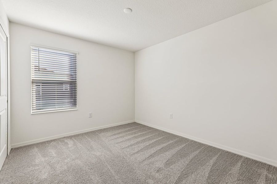 Spacious, unfurnished interior of a new home in Reserve at Forest Lake Townhomes, Lake Wales (Image 16).