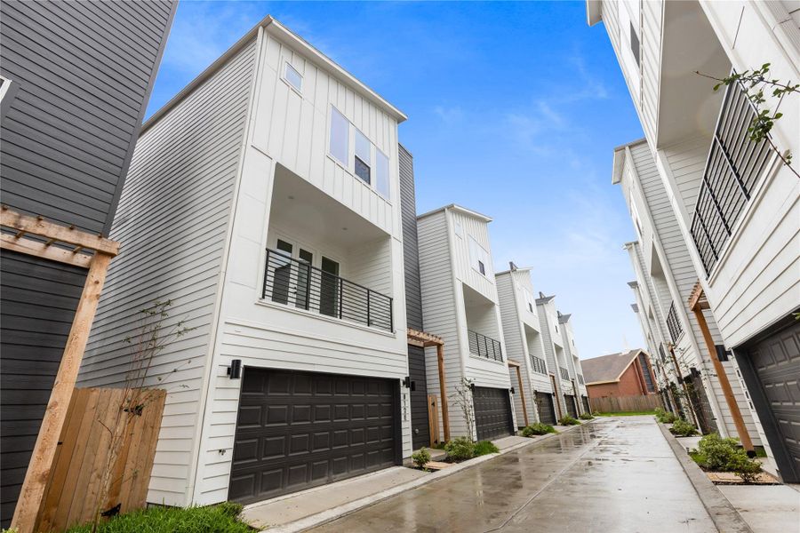 Front exterior of a new home in , Houston, TX, highlighting curb appeal (Image 1). Front exterior of a new home in , Houston, TX, highlighting curb appeal (Image 1).