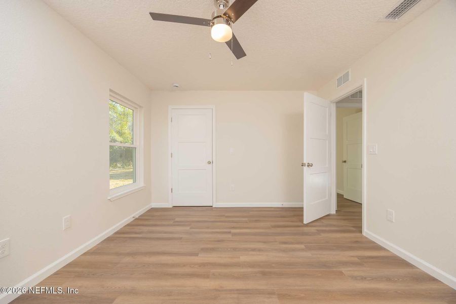 Spacious, unfurnished interior of a new home in , St. Augustine (Image 28).