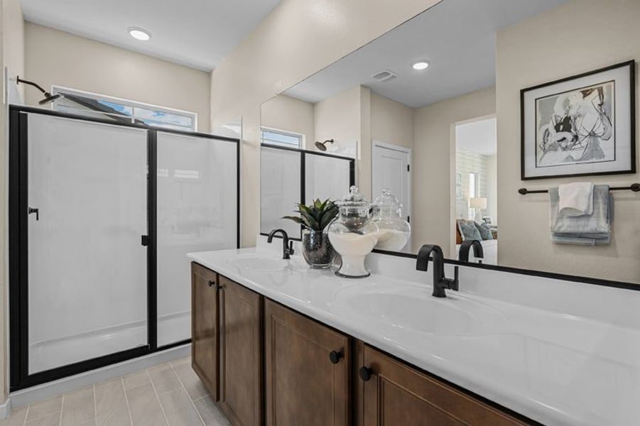 Primary Bath | REV at Eastmark | New Homes in Mesa, AZ | Landsea Homes