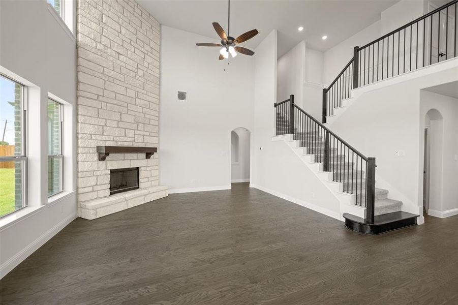 124 Red Fox- Living room-1