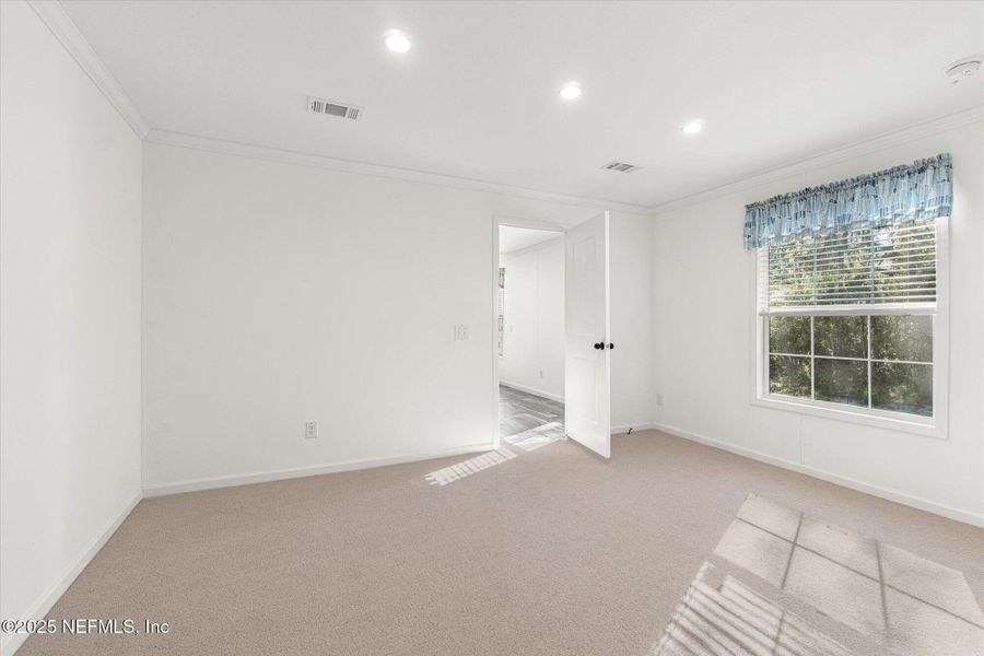 Spacious, unfurnished interior of a new home in , East Palatka (Image 11).