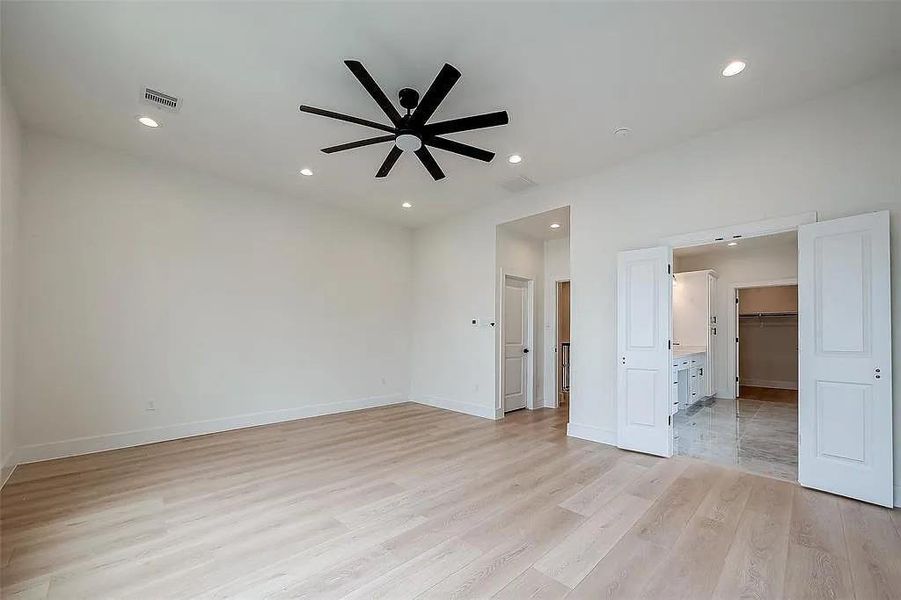 Spacious, unfurnished interior of a new home in , Houston (Image 18). Spacious, unfurnished interior of a new home in , Houston (Image 18).