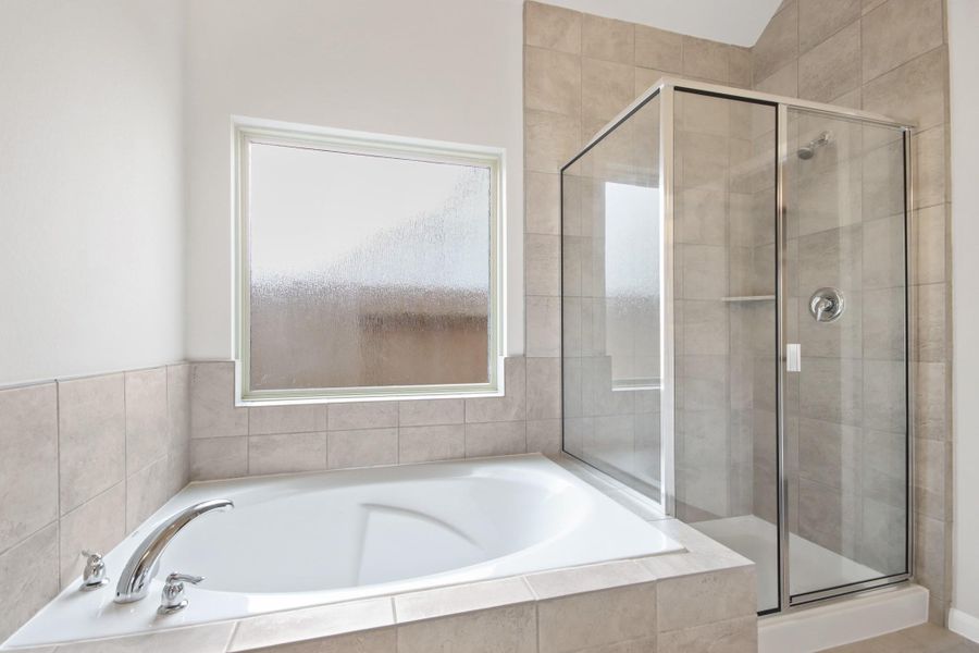 Serene owner's bath (*Photo not of actual home and used for illustration purposes only.) Serene owner's bath (*Photo not of actual home and used for illustration purposes only.)