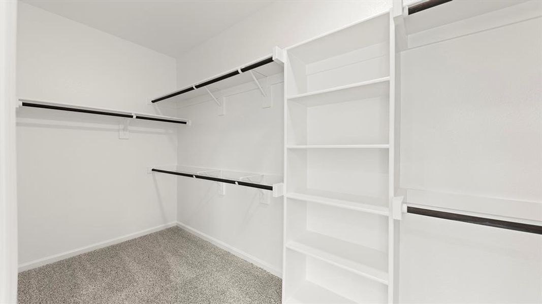 24. 2930 Wagoner - Closet