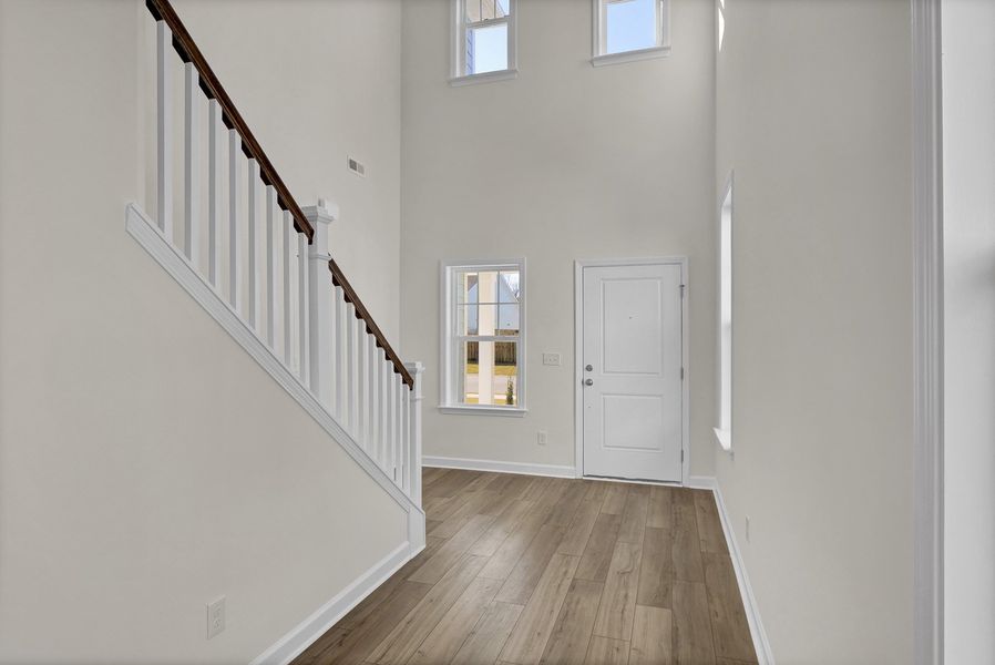Spacious, unfurnished interior of a new home in Grand Park, Leland (Image 27).