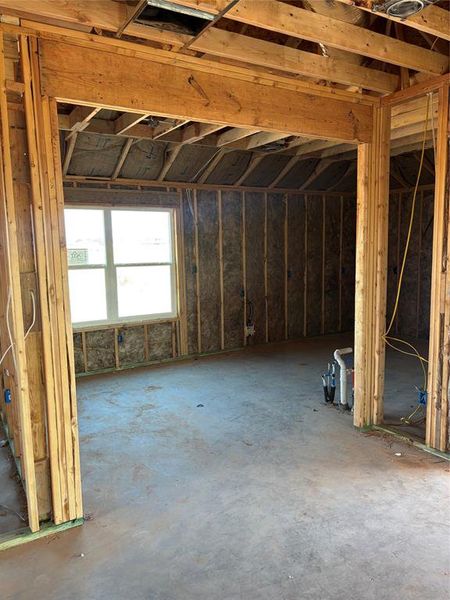 Spacious, unfurnished interior of a new home in , Abilene (Image 5).