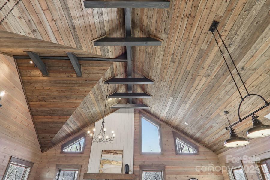 Community amenities in , Maggie Valley (Image 37).