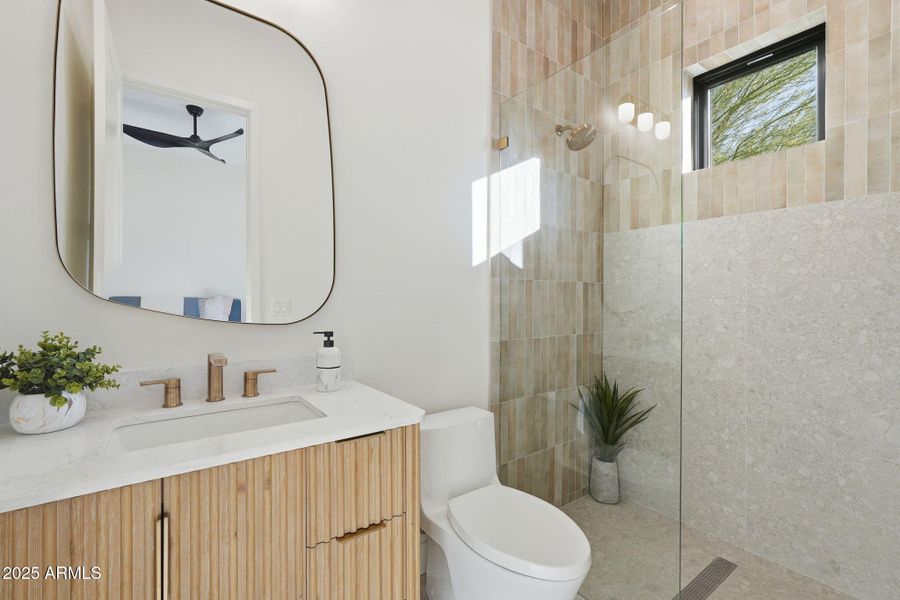 Bed 2 ensuite bath Bed 2 ensuite bath