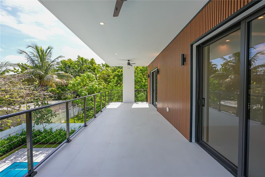 Exterior details and patio area of a home in , Miami (Image 36).