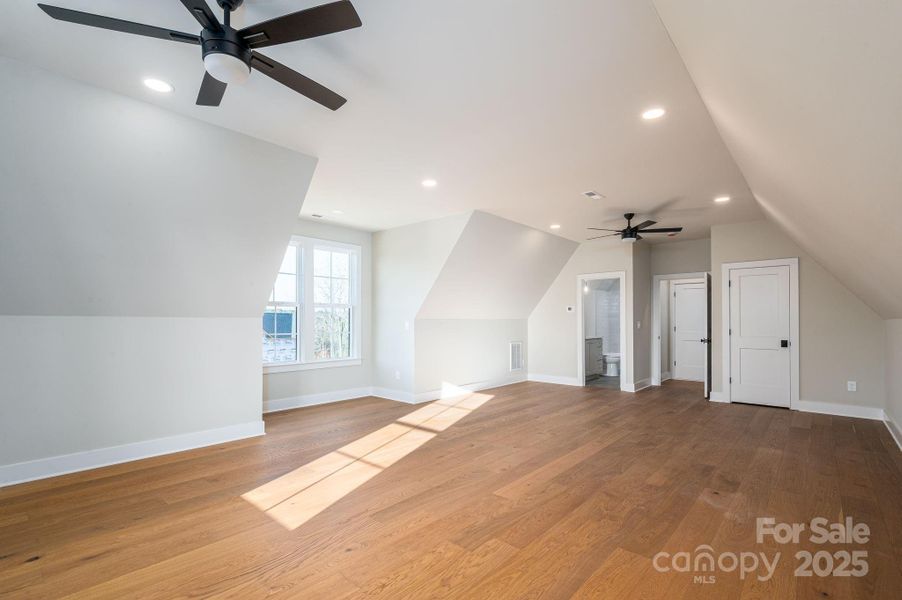 Spacious, unfurnished interior of a new home in , Belmont (Image 23).