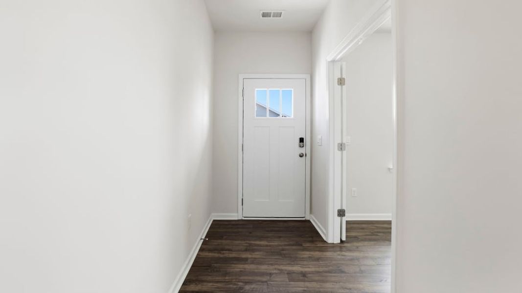 Spacious, unfurnished interior of a new home in Hunters Ridge, Woodruff (Image 15).