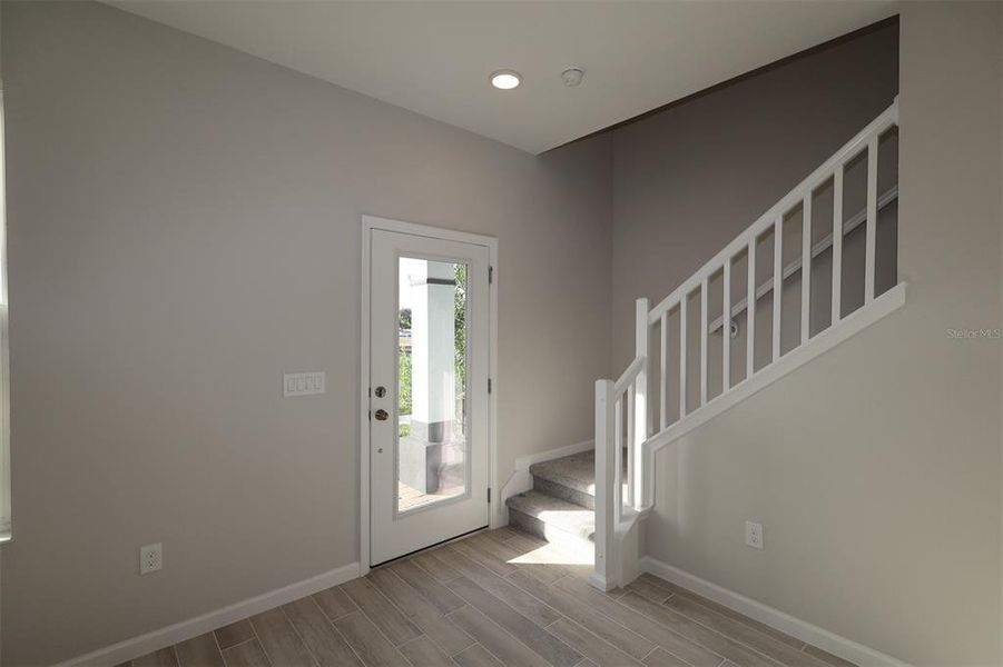 Spacious, unfurnished interior of a new home in Center Lake on the Park, St. Cloud (Image 23). Spacious, unfurnished interior of a new home in Center Lake on the Park, St. Cloud (Image 23).
