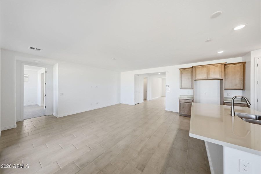 PHX_Miravida_Lot 1175_Dove_14798_Greatro PHX_Miravida_Lot 1175_Dove_14798_Greatro