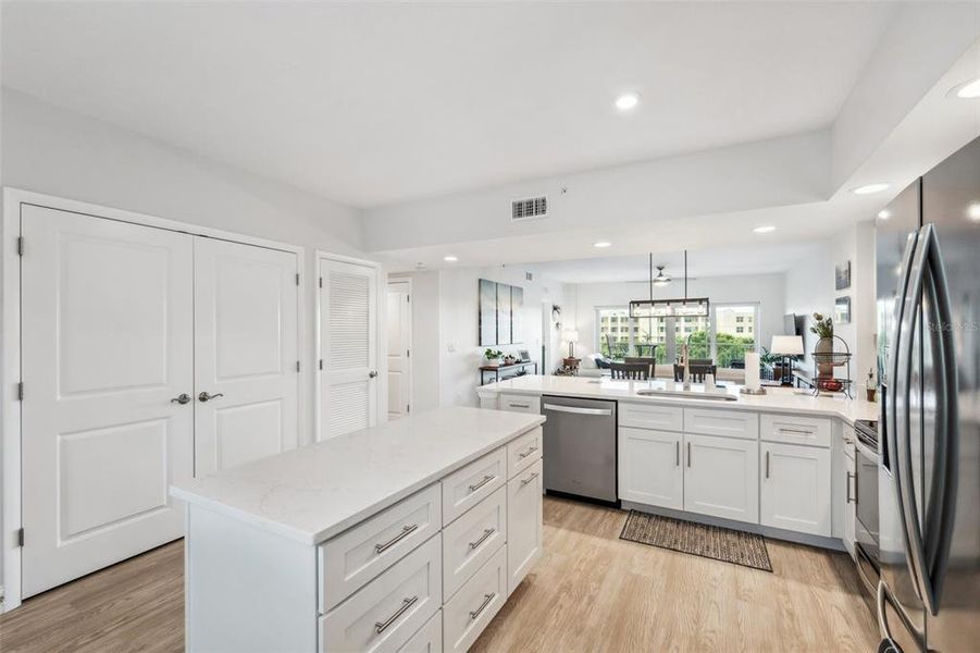 Furnished interior view inside a new home in , Largo (Image 31).