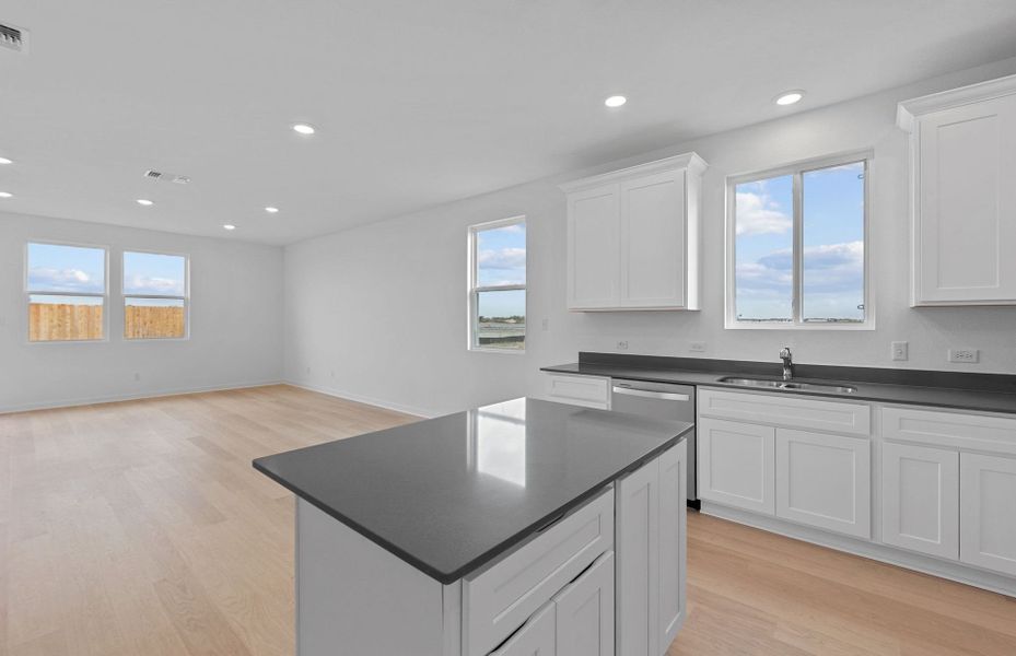 Furnished interior view inside a new home in Alto, San Marcos (Image 5).