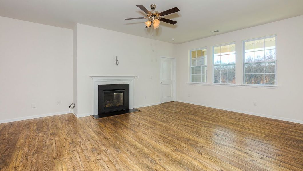 Representative unfurnished interior of a home built from the Aberdeen by D.R. Horton in Twinleaf Meadows, Monroe (Image 18).