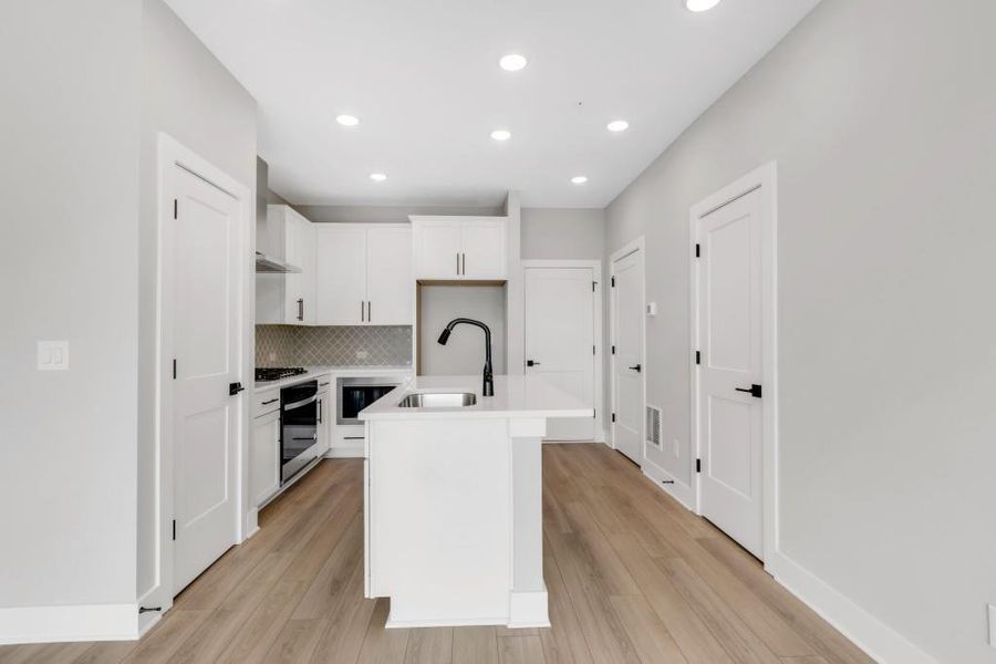 Image 25 of a home in Echo Park. Image 25 of a home in Echo Park.