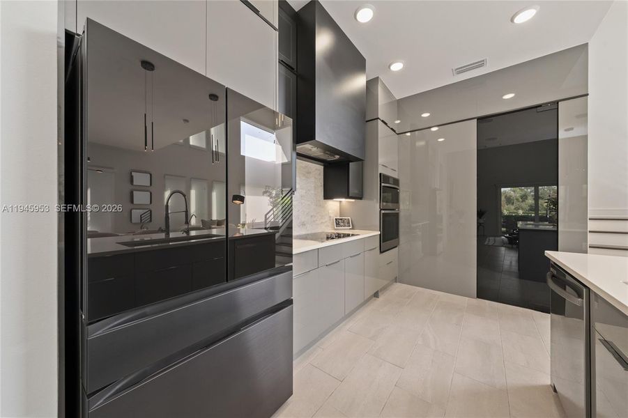 Furnished interior view inside a new home in , Davenport (Image 5).