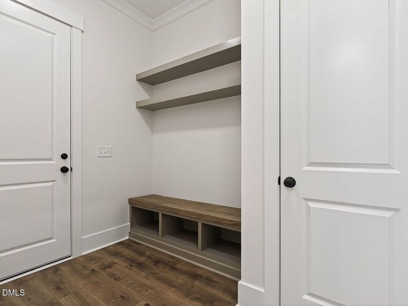 026-1280x960-owners-entry