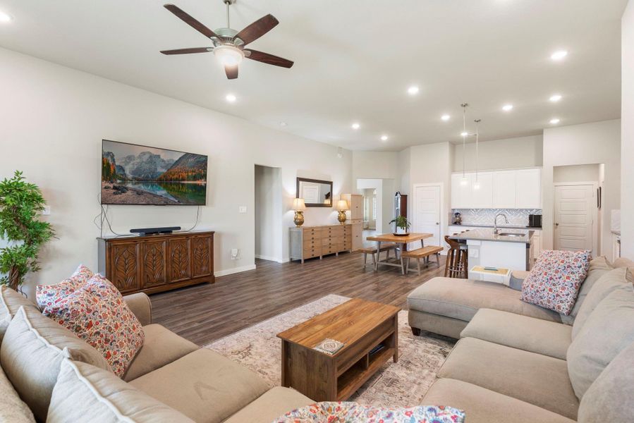 Furnished interior view inside a new home in Moran Ranch, Willis (Image 7). Furnished interior view inside a new home in Moran Ranch, Willis (Image 7).
