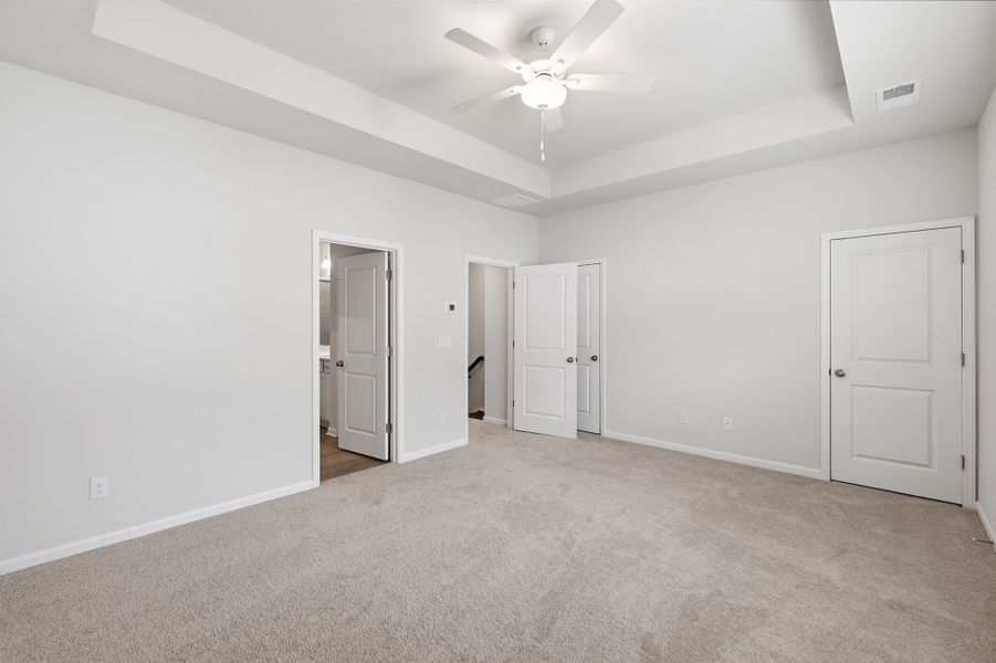 Spacious, unfurnished interior of a new home in Nichols Landing, Charlotte (Image 24).