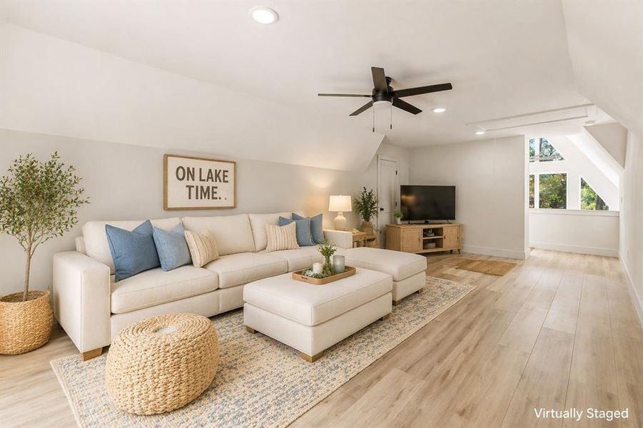 Furnished interior view inside a new home in , Mineola (Image 13).