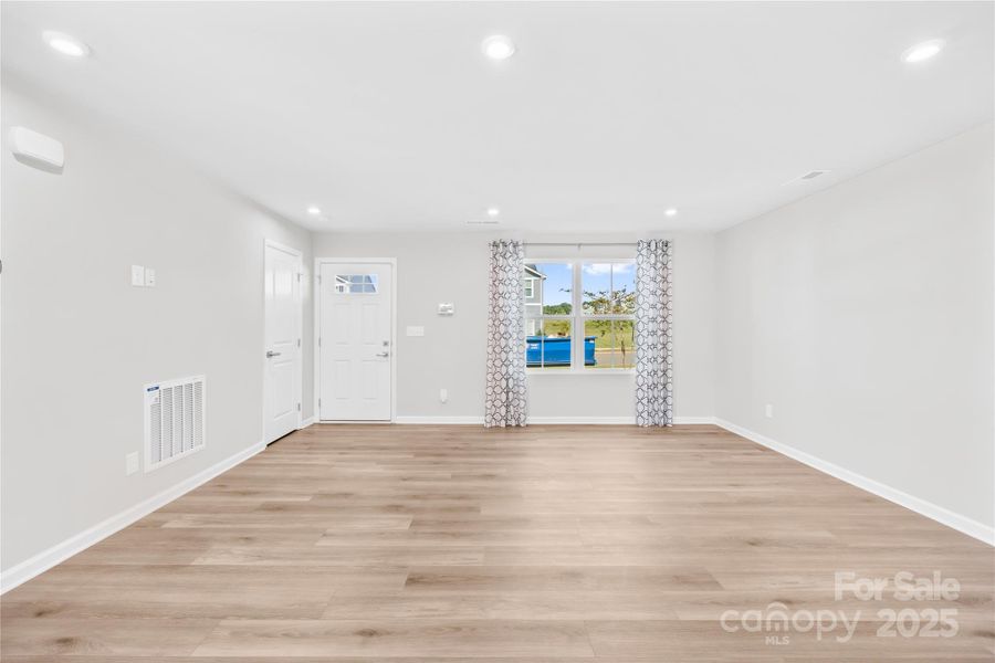 Spacious, unfurnished interior of a new home in , Lancaster (Image 19).