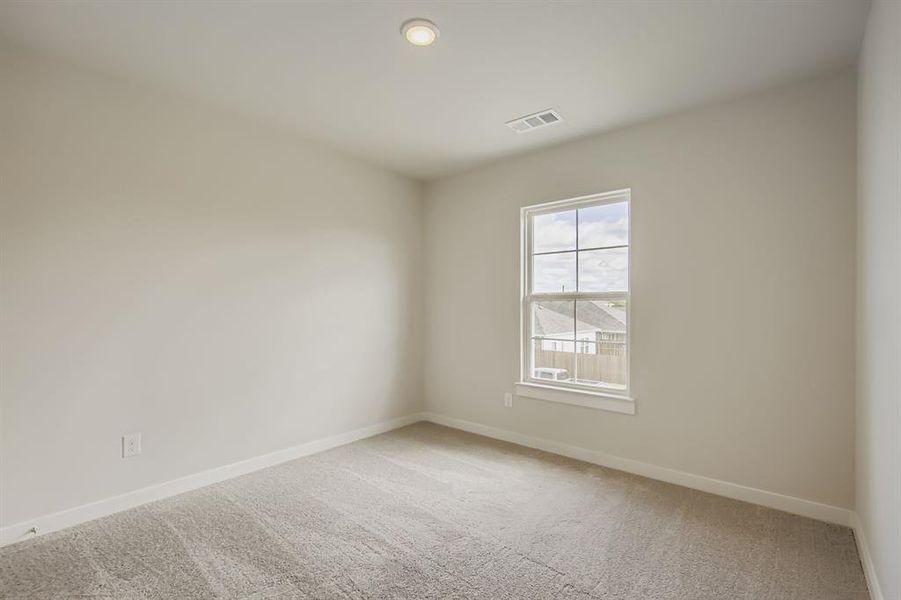 Spacious, unfurnished interior of a new home in Ambergrove, Royse City (Image 21).