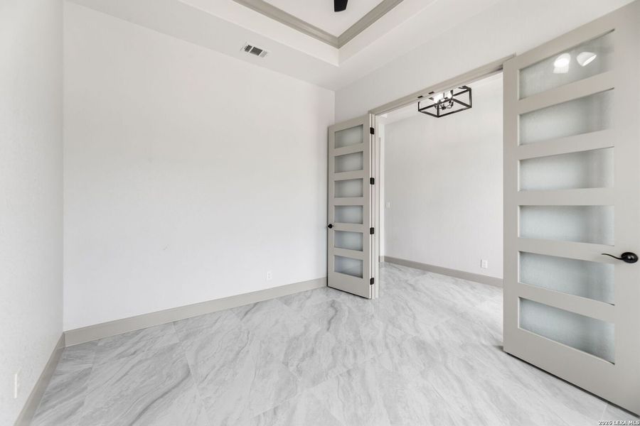 Spacious, unfurnished interior of a new home in , Selma (Image 20).