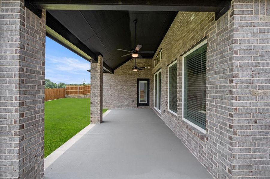 1128 Willow Lake Patio1