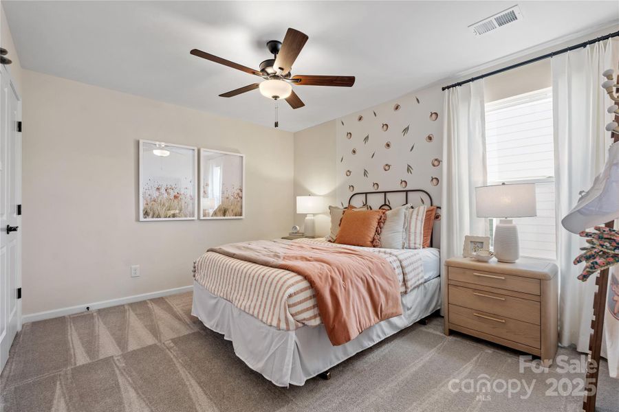 Representational photoSecondary bedroom