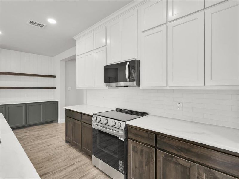 Furnished interior view inside a new home in , Springtown (Image 10).