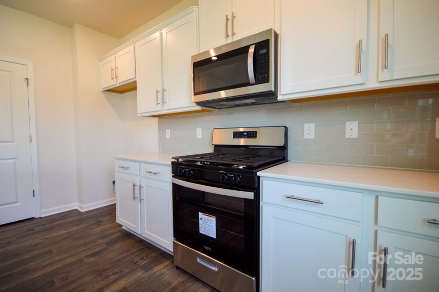 Furnished interior view inside a new home in Valleywood Farms, Waynesville (Image 7). Furnished interior view inside a new home in Valleywood Farms, Waynesville (Image 7).